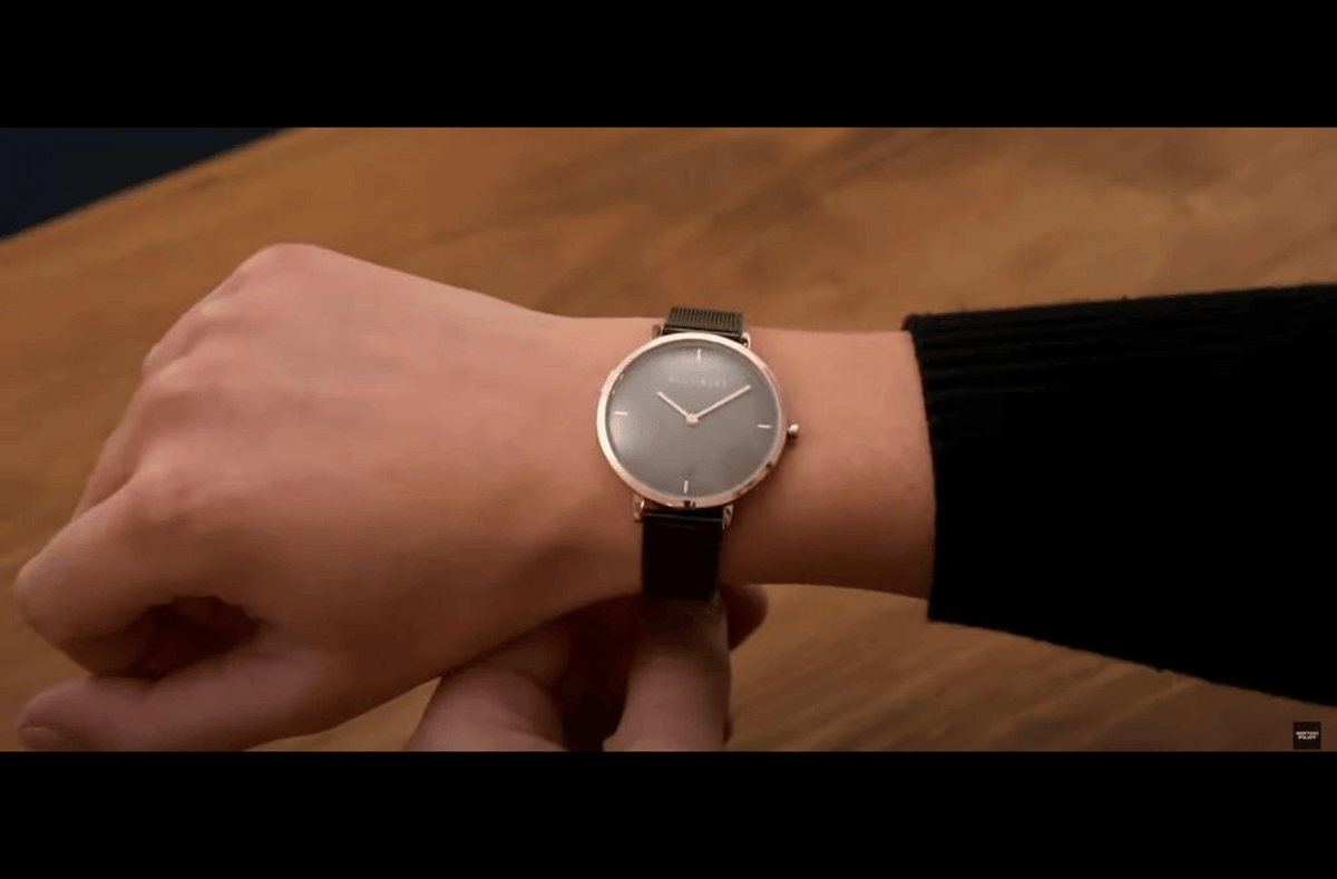 Gold watches 2025 under 1000