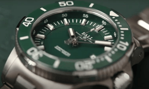 13 Best Green Face Watches for Men (from £80 to £3,200) [Reviews]