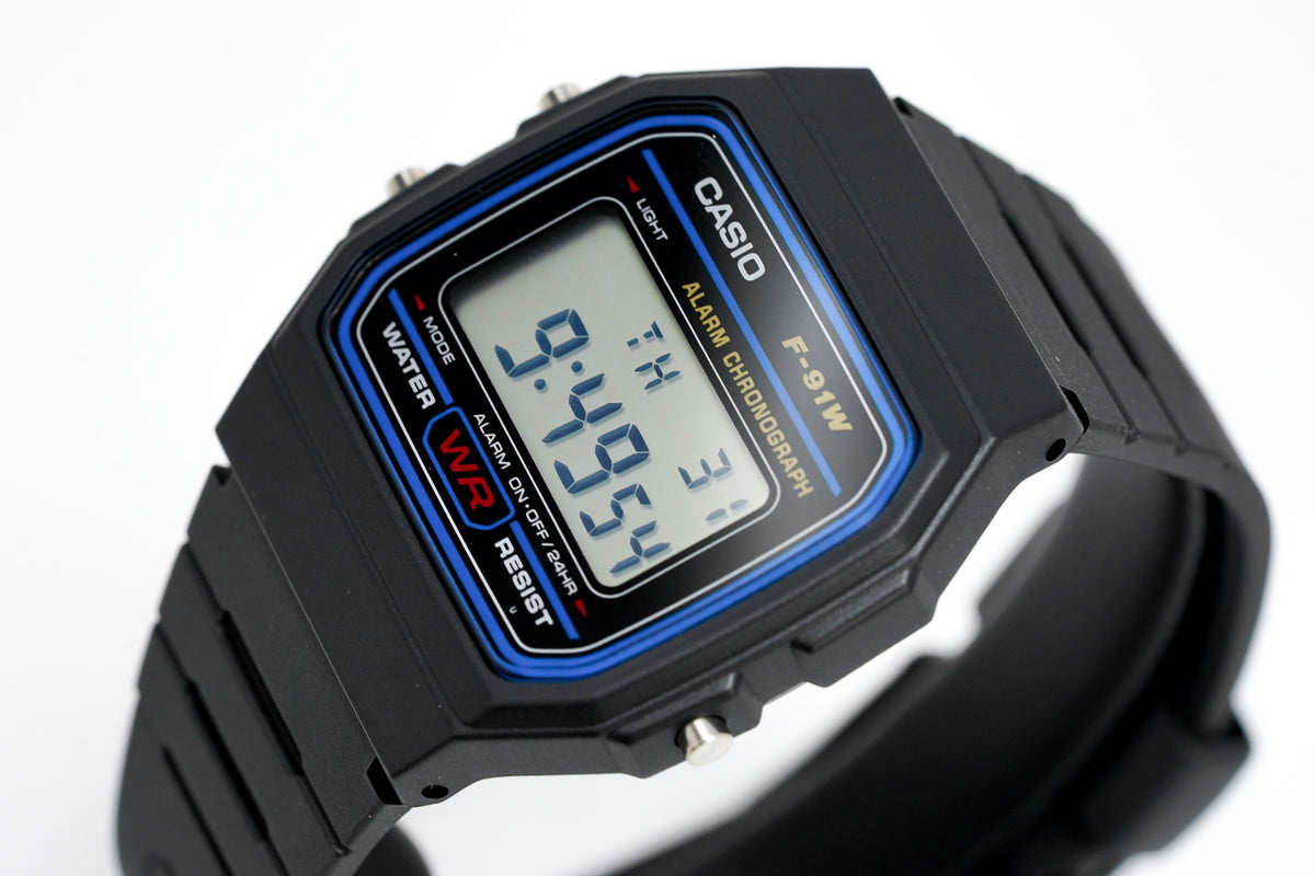 Casio F91W - Montre Digitale Homme Classique Noire Avec Bracelet Plastique