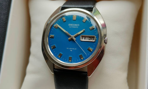 The Timeless Elegance of Gentlemen Watches: More Than Just Timekeepers