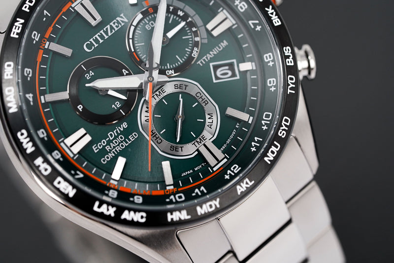 Orologio Citizen H660 CB5946-82X Super Titanio Orologio Citizen H660 CB5946-82X Super Titanio