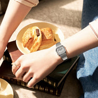 Casio Ladies Watch Digital Vintage Classic Flat Link Silver