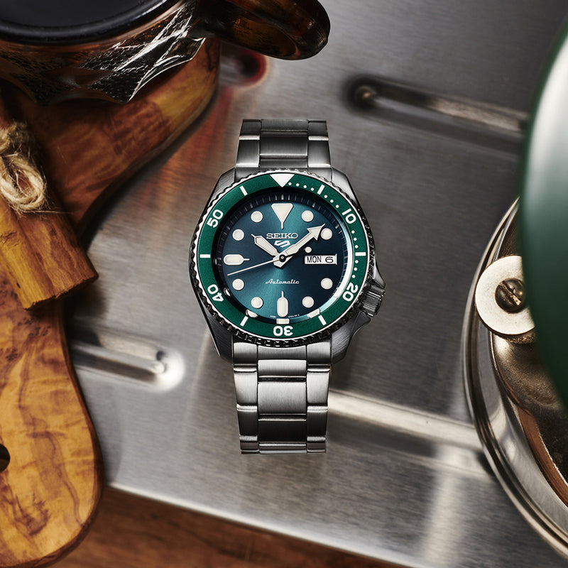 Seiko 5 Sport Men's Green Watch SRPD61K1