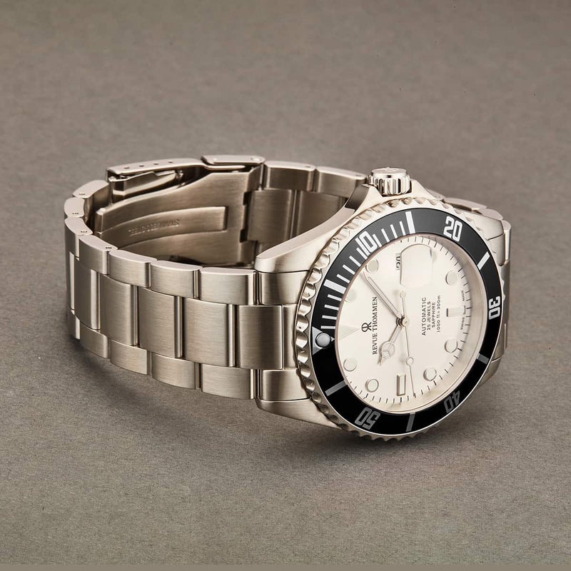 Revue Thommen Diver Men's Silver Dial Stainless Steel Automatic Watch 17571.2127
