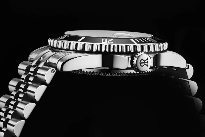Revue Thommen Men's Diver Black Stainless Steel Automatic Watch 17571.2237