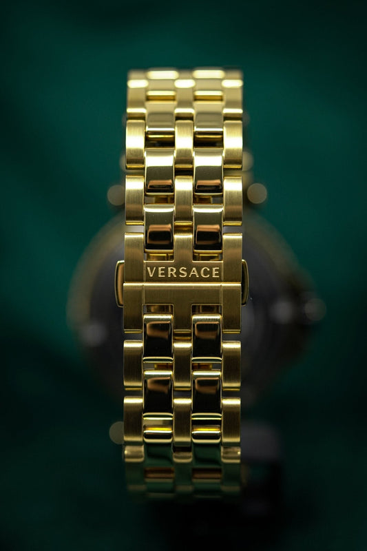 Versace V-Race Diver Gold Plated - WatchPilot