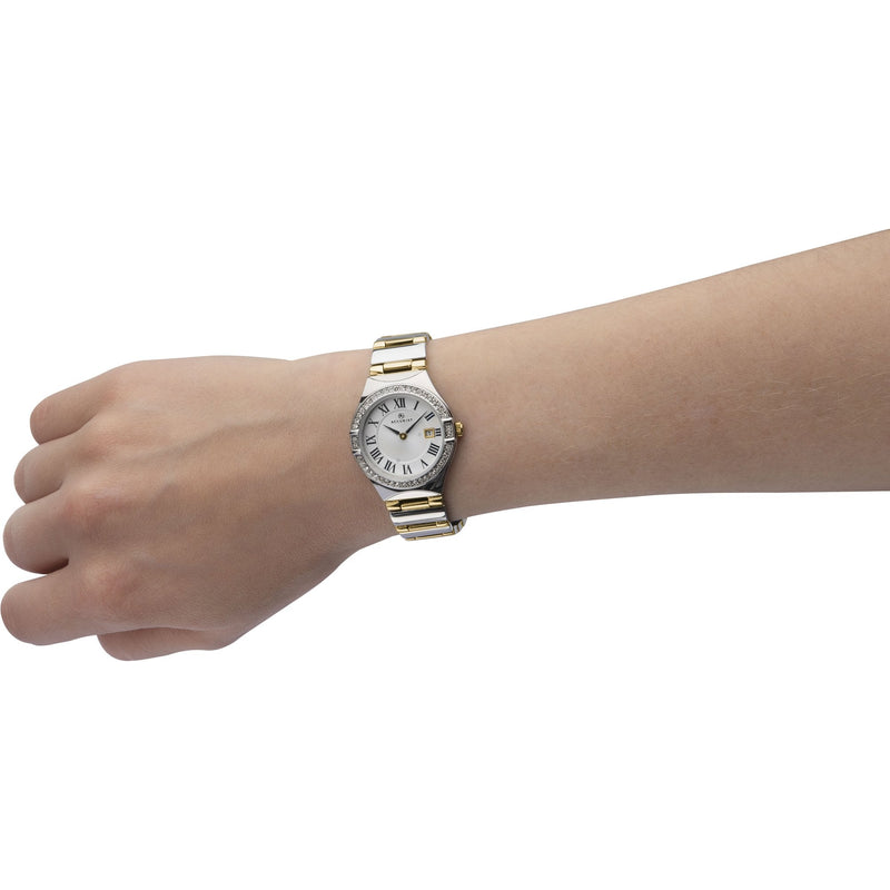 Analogue Watch - Accurist 8204 Ladies Gold Watch
