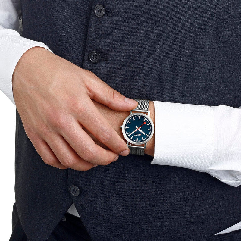 Analogue Watch - Mondaine Classic Unisex Silver Watch A660.30314.40SBJ